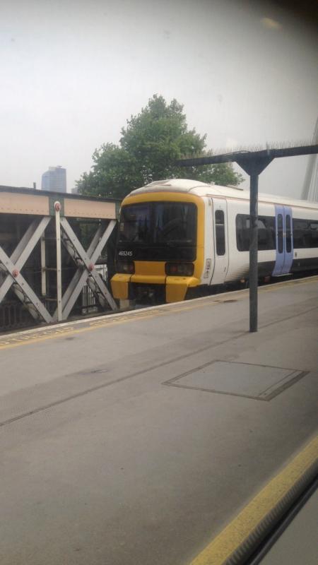 Photo of Charing Cross (London)