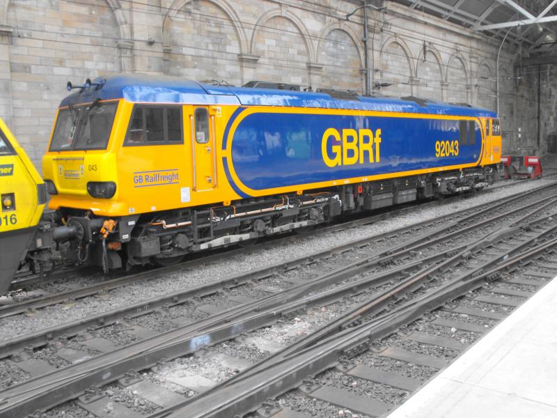 Photo of 92043 in Edinburgh Waverley yesterday