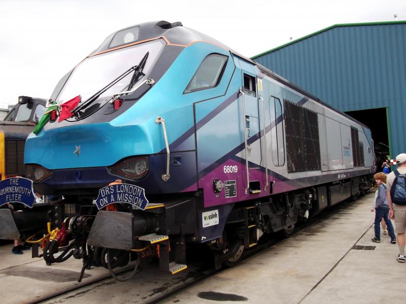 Photo of 68019 at Crewe Gresty Bridge