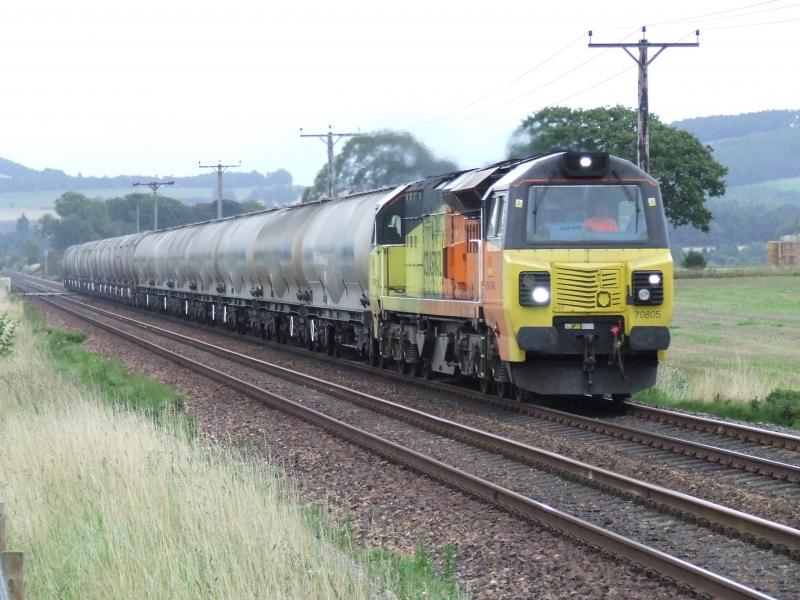 Photo of 70805 passes Bow of Fife LC 05 Sept 2018