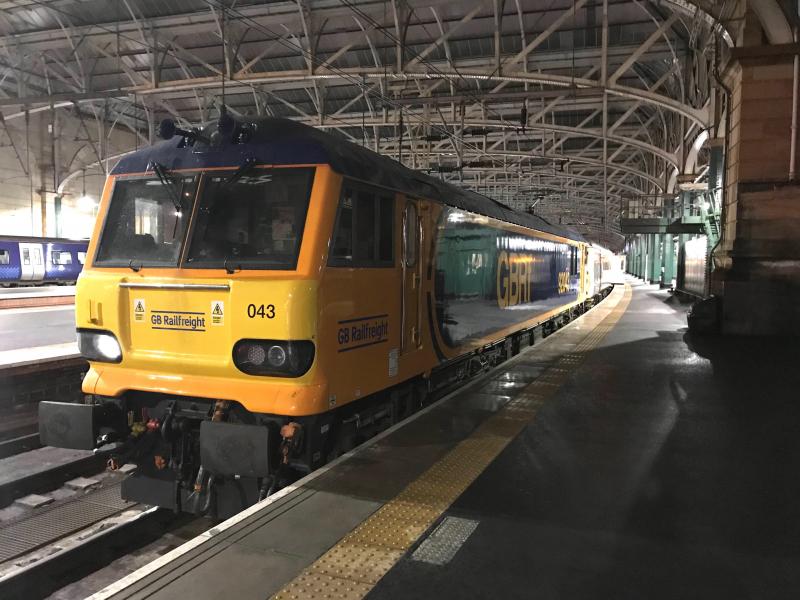 Photo of 92043 on the Sleeper at GLC