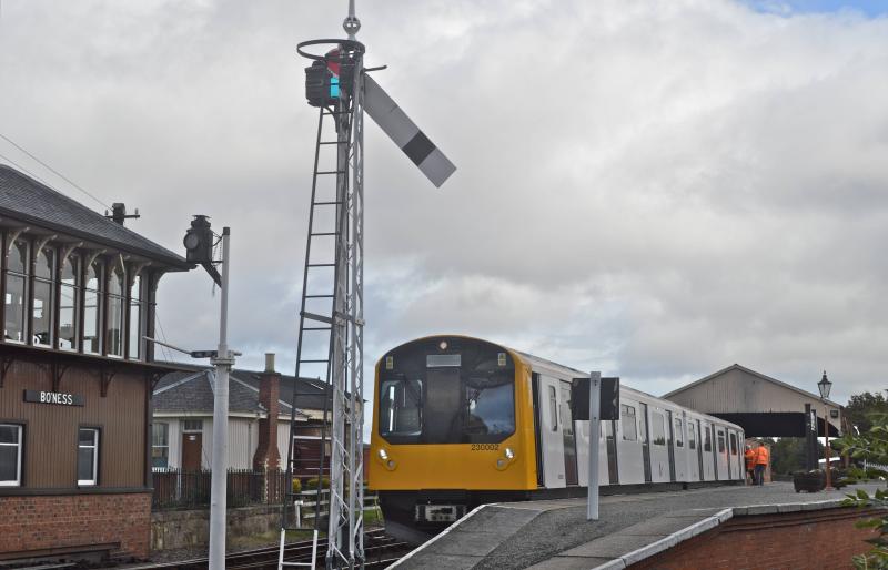 Photo of Class 230002 arrives at Bo'ness 