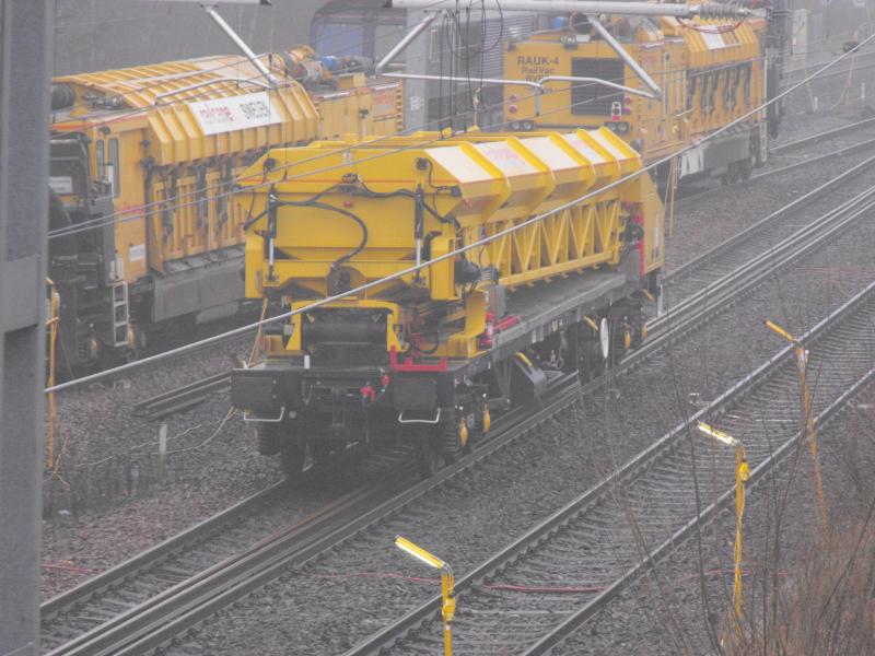 Photo of ballast spraying wagon at Greenhill Lower