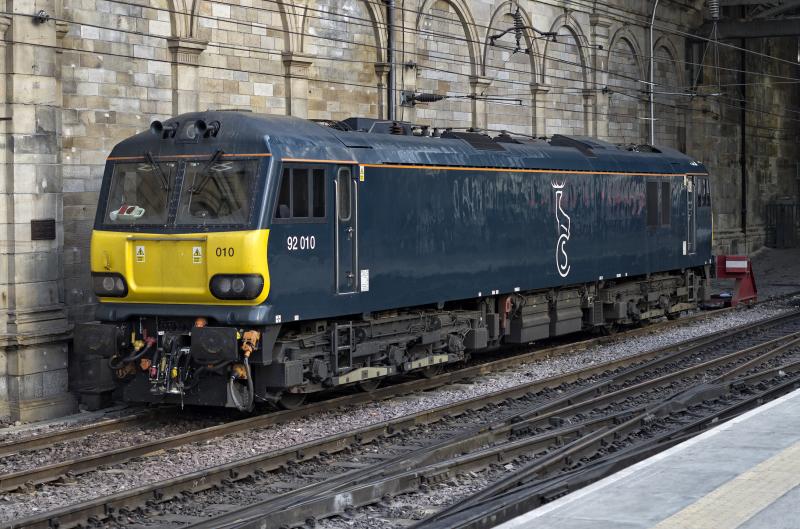 Photo of 92010 WAITING AT WAVERLEY 26.2.19.jpg