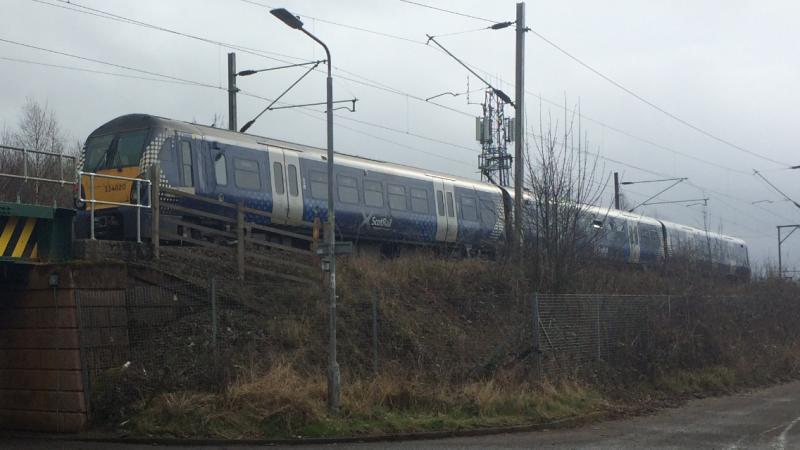 Photo of 334020 passing Castlegreen Street