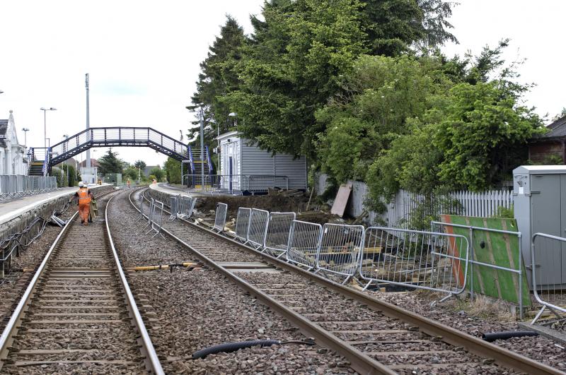 Photo of INSCH PLATFORM EXTENSION WIP LKG TO INVERURIE 20.6.19.jpg