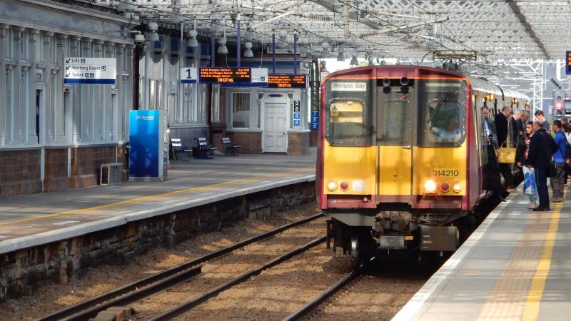 Photo of Class 314 at Paisley Gilmour Street