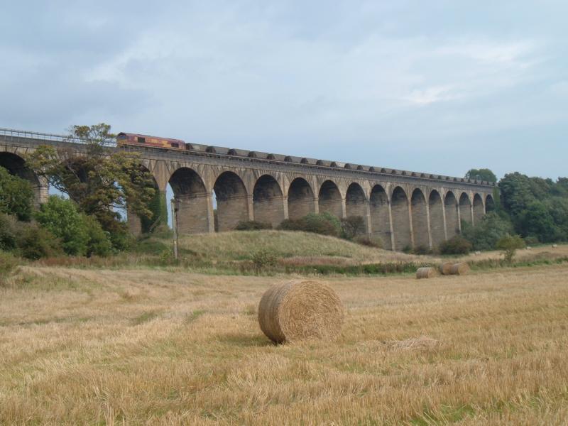 Photo of 66148 at Linlithgow Bridge with emoty HAAS 