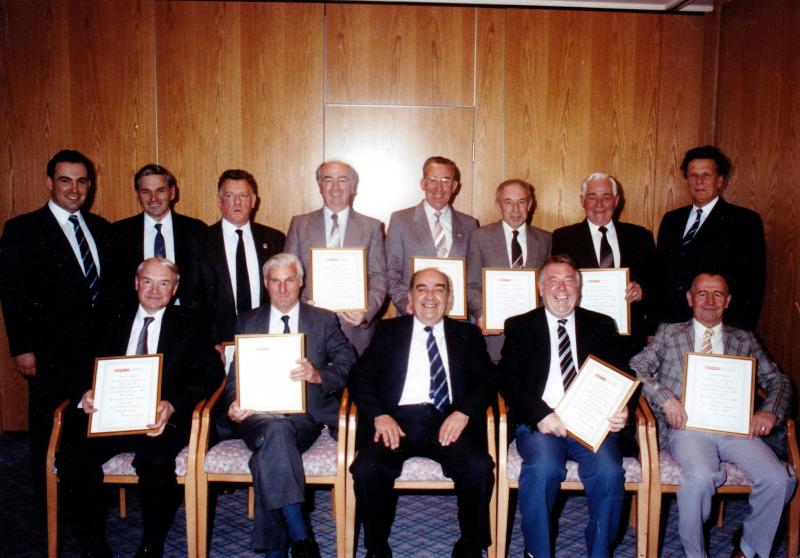 Photo of 1990 retiral celebration