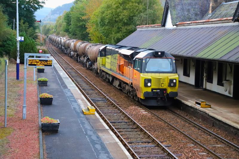 Photo of 70 810 at Dunkeld & Birnam station.