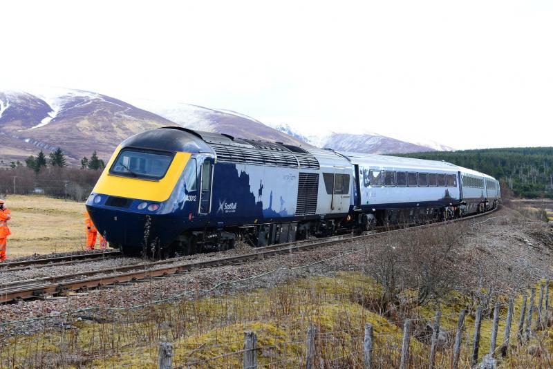 Photo of Derailed HST