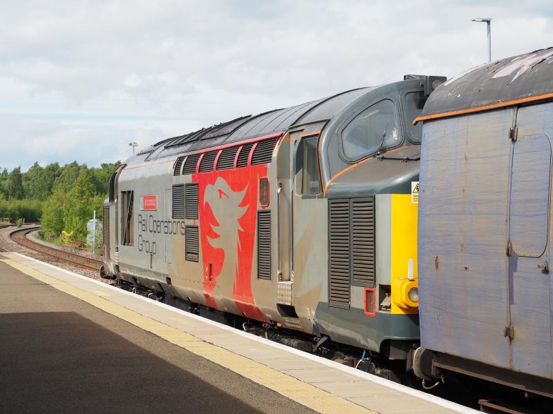 Photo of 37608 at Ladybank