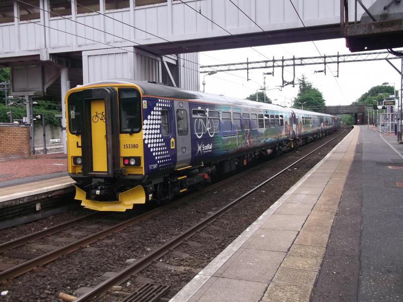 Photo of 153380 at Dalmuir