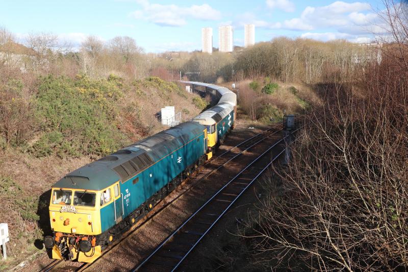 Photo of 47614 and 47593 at Cowlairs North Jnc.