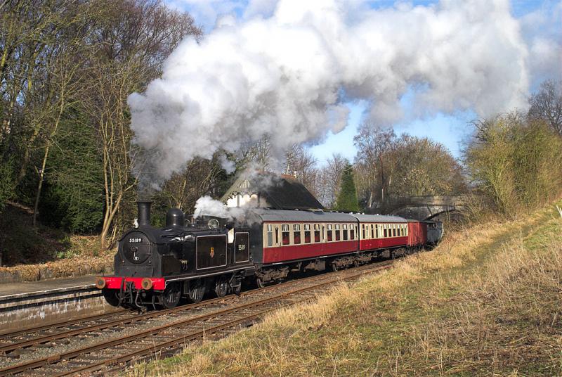 Photo of 55189 arrives at Birkhill. B&KR 25 Feb 2009