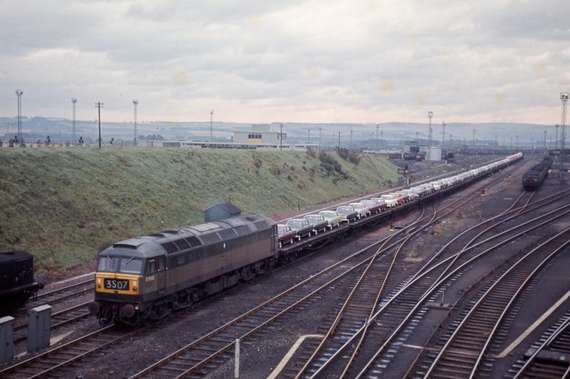 Photo of Brush Type 4 on car train at Millerhill