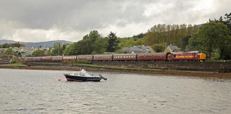 Photo of 37670/401 approach Corpach