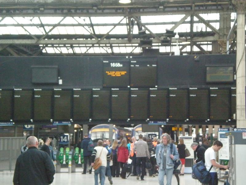 Photo of Edinburgh Waverley CIS gone down