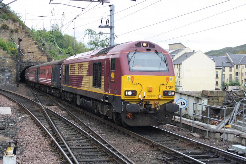 Photo of Ruggex 67 arriving Edinburgh Waverley