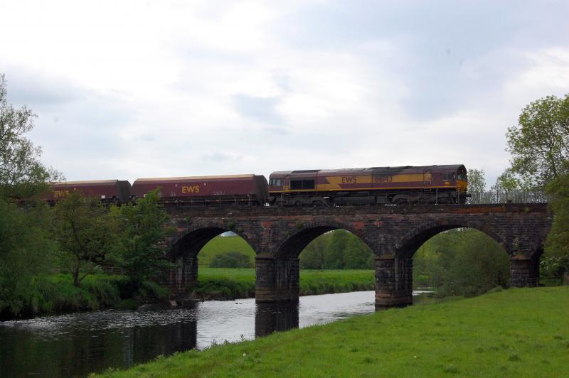 Photo of Leigh Milton Viaduct