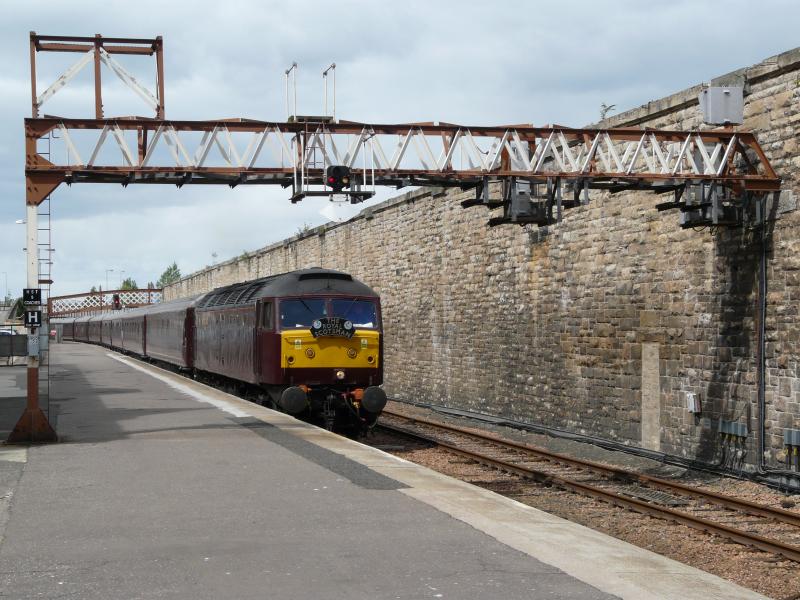 Photo of Royal Scotsman arrives in Perth