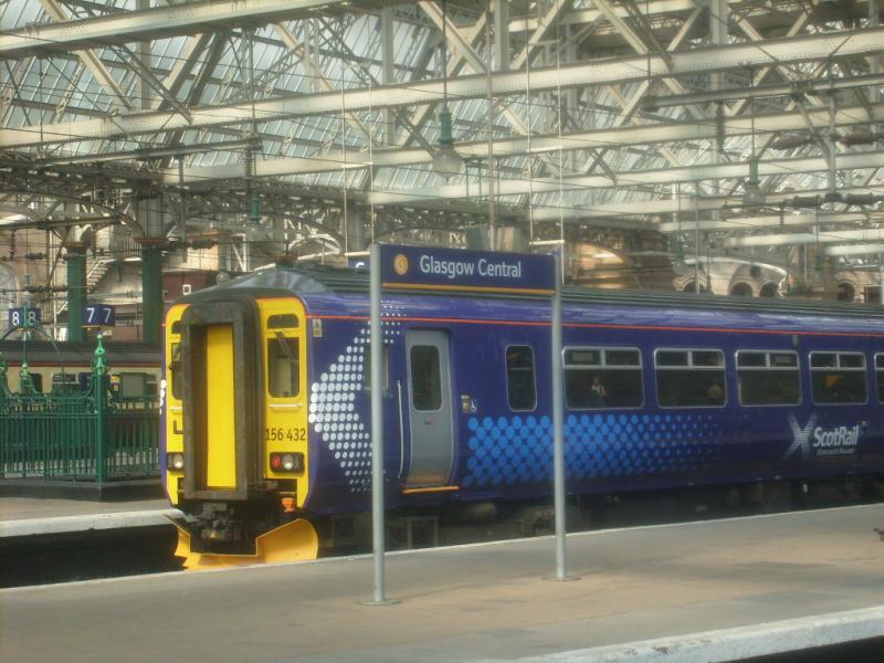 Photo of Saltire livery Class 156 DMU