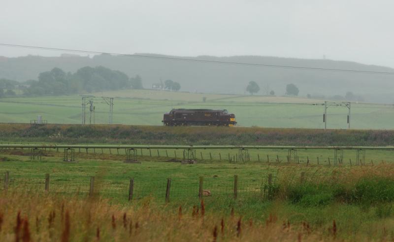 Photo of 37676 In The Rain @ Float