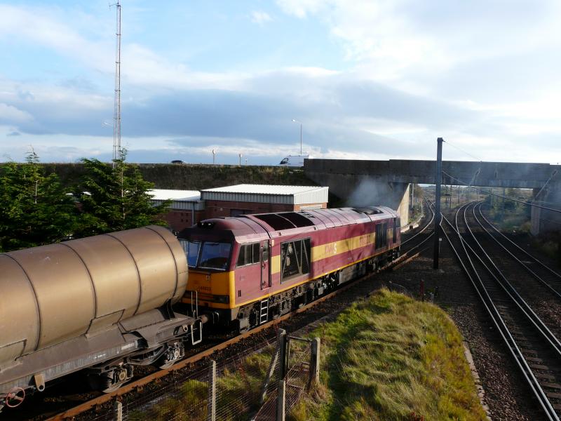 Photo of 60022 approaches Barassie run round with empty china clay tanks