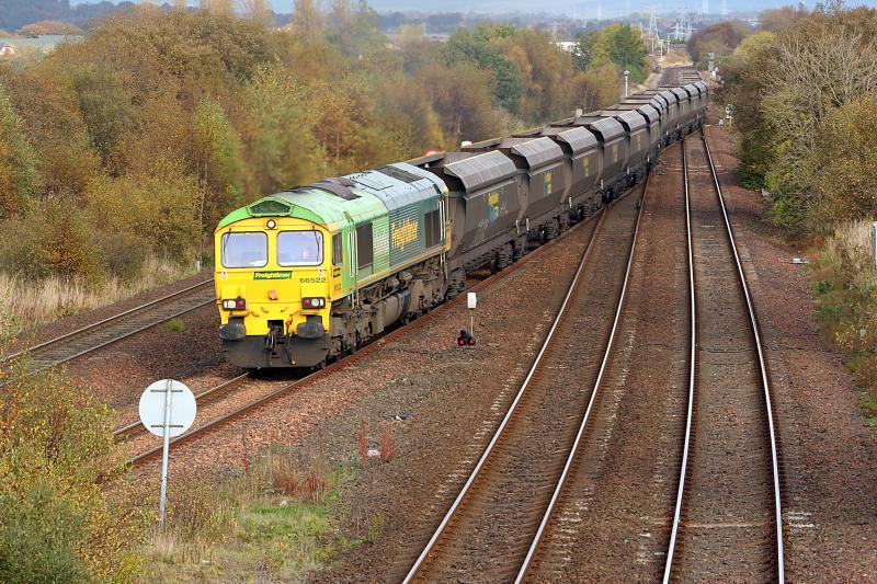 Photo of 66522 at Greenhill lower junction