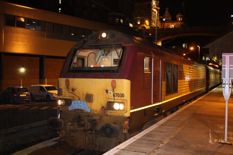 Photo of 67030 at Edinburgh on lincoln tour dec 09