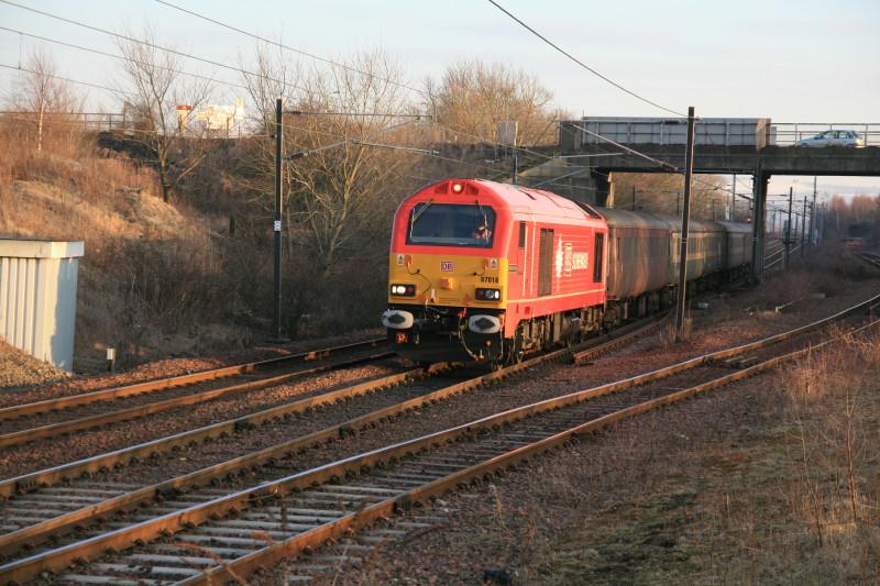 Photo of 67018 on 5L69