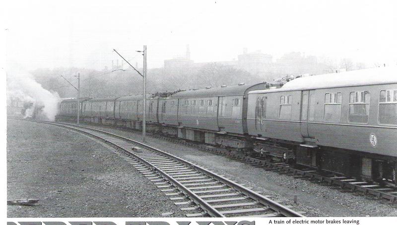 Photo of 303 mbs at hyndland