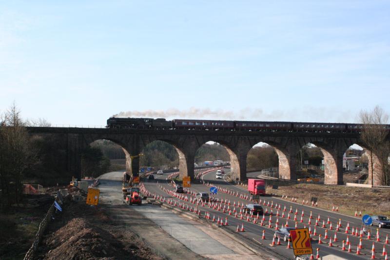 Photo of Cromwell crossing Castlecary Viaduct. GB3 11/04/10