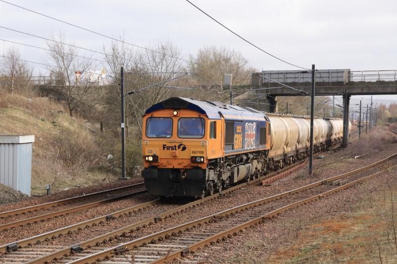 Photo of 66705 on 6S44