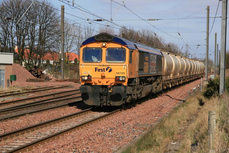 Photo of 66705 on 6S44