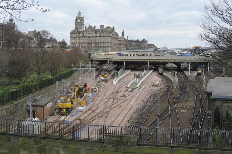 Photo of Edinburgh Waverley remodelling (06.Apr.07)