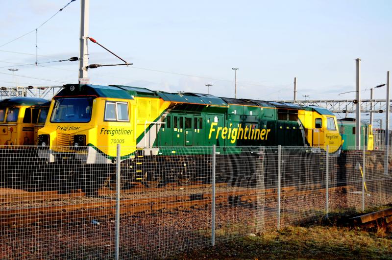 Photo of 70005 On Mossend 2010-04-19 (0710am)