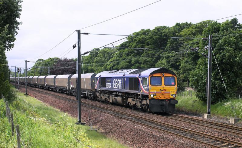 Photo of 66724 with 6N87