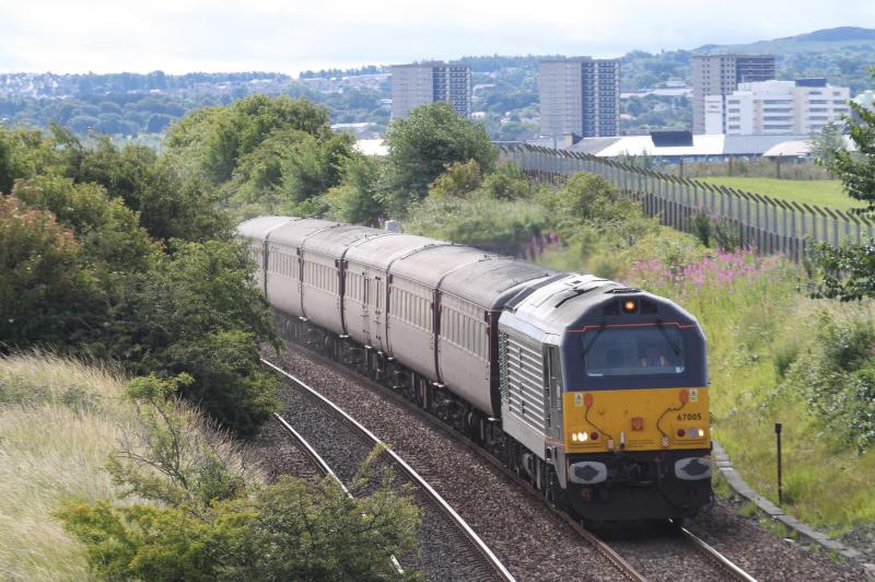 Photo of 67005 leads Golfex out of Edinburgh toward Turnhouse