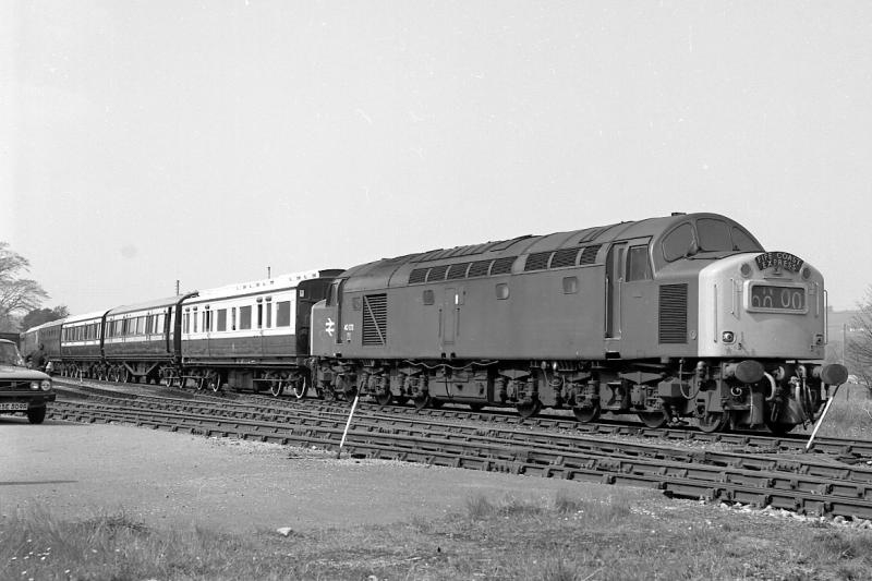 Photo of 40 173 on SRPS Tour at Dufftown.jpg