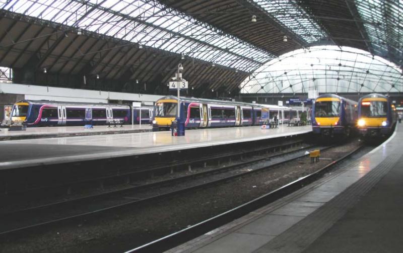 Photo of Glasgow Queen Street 06.09.2010