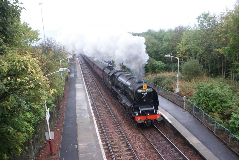 Photo of The Duchess thunders through Cumbernauld