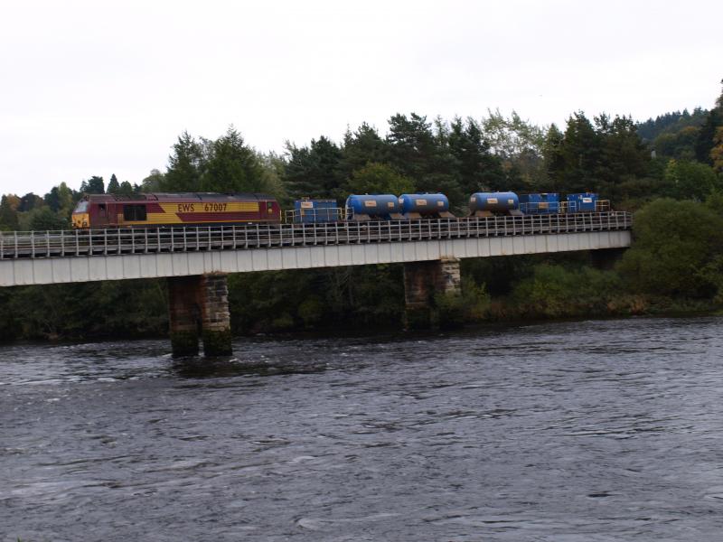 Photo of RHTT on Perth Bridge