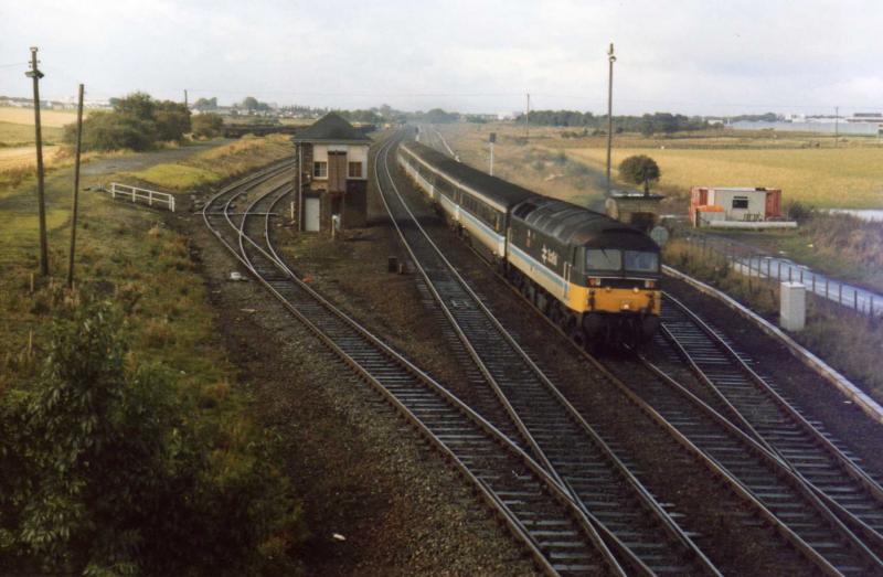 Photo of Cadder - 47705 passing with 11.00 Glasgow Queen Street - Edinburgh Waverley - 28-09-1988