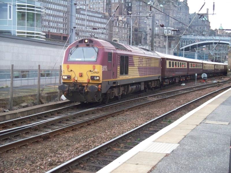 Photo of 67027 on the Northern Belle