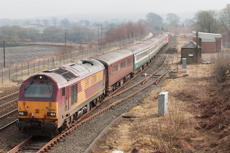 Photo of 67004 with the cleaning Run