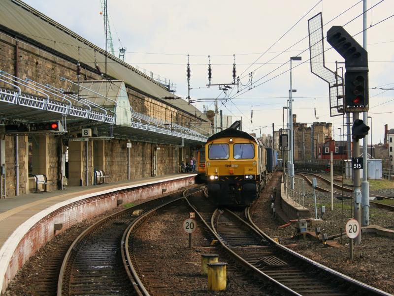 Photo of 66304 4M16 Newcastle