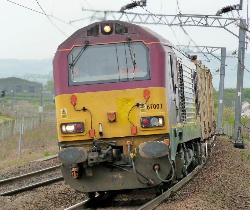 Photo of 67003 on the Bins