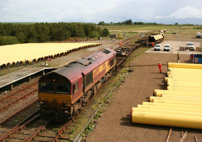 Photo of 66099 Georgemas Junction Big Yellow Pipes