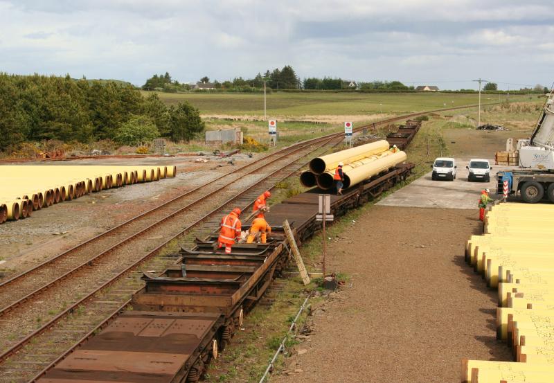 Photo of 66099 Georgemas Junction Big Yellow Pipes